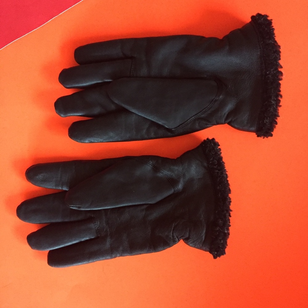 Thinsulate Leather Gloves - image 3